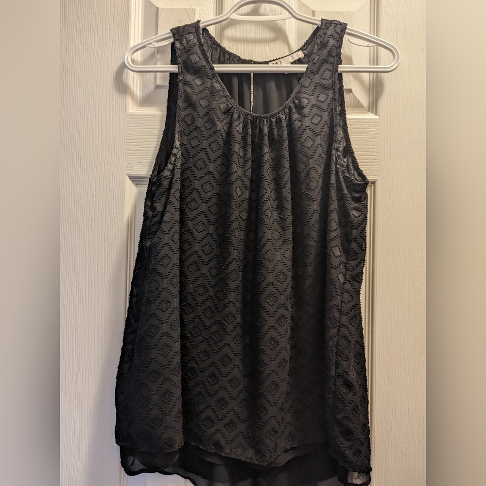 Cute textured top from DR2 size M